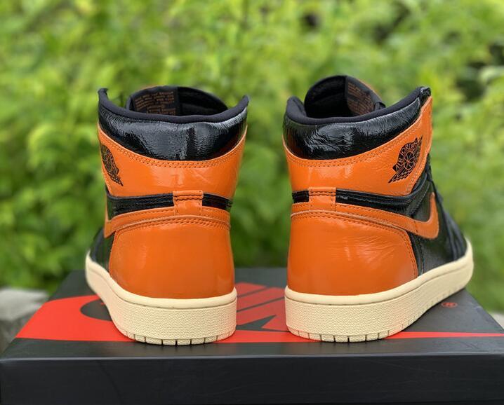 SAMC - NKE Shoes - 1404