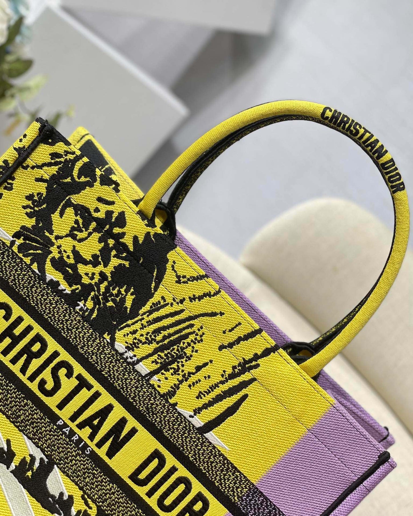 GLAMI MeGLAMIum Book Tote Yellow And Pink, For Women, WomenÃ¢â‚¬â„¢s Handbags 14in/36cm CD