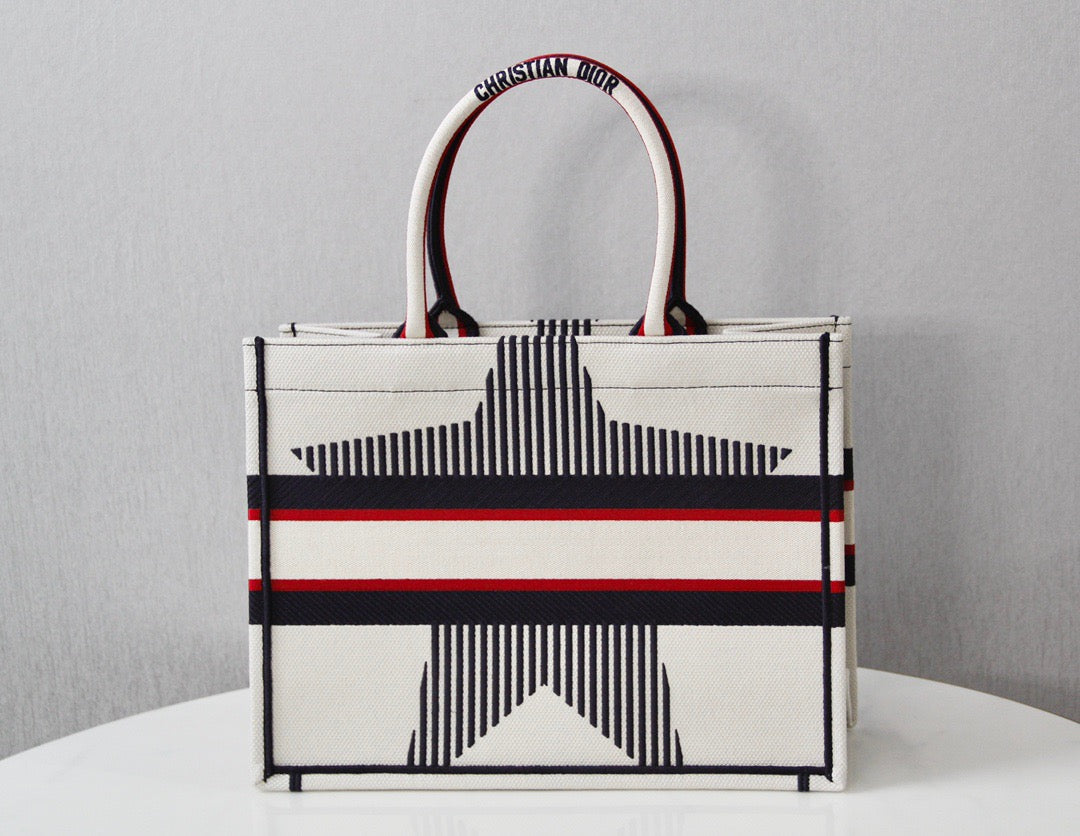 GLAMI MeGLAMIum Book Tote White, For Women, WomenÃ¢â‚¬â„¢s Handbags 14in/36cm CD