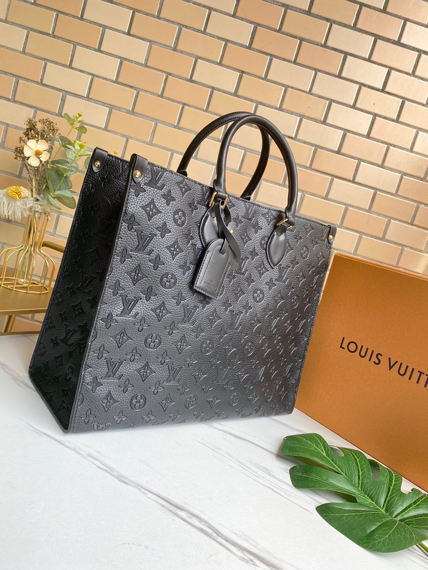 EN - New Arrival Bags LUV 038
