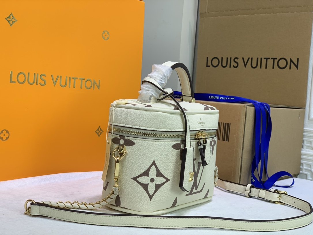 EN - New Arrival Bags LUV 097