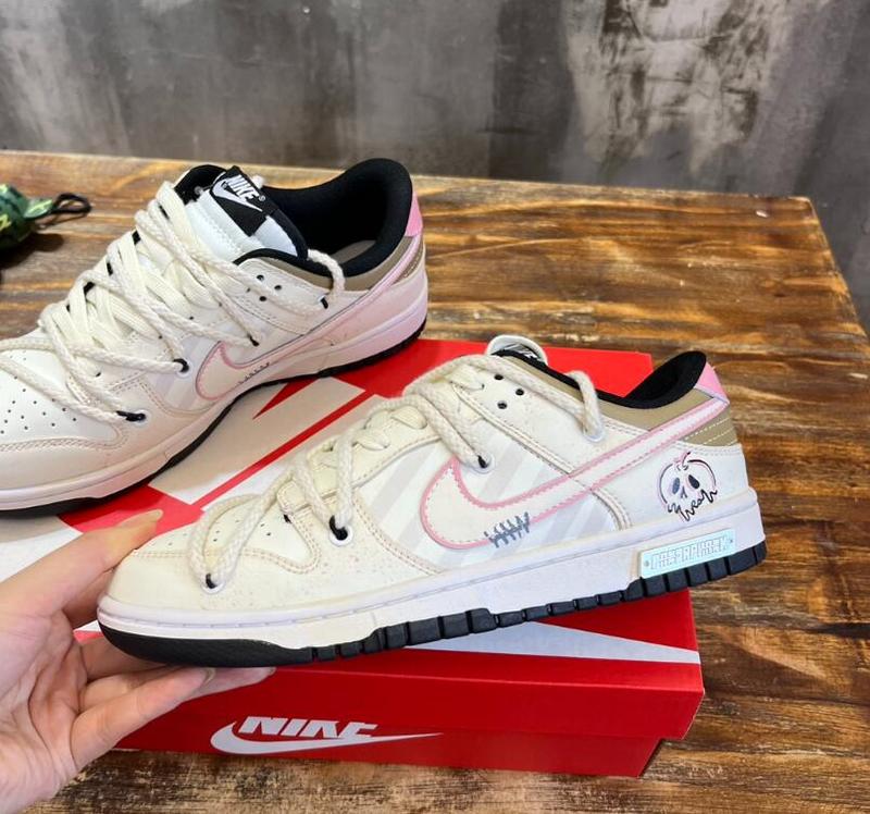 SAMC - NKE Shoes - 411