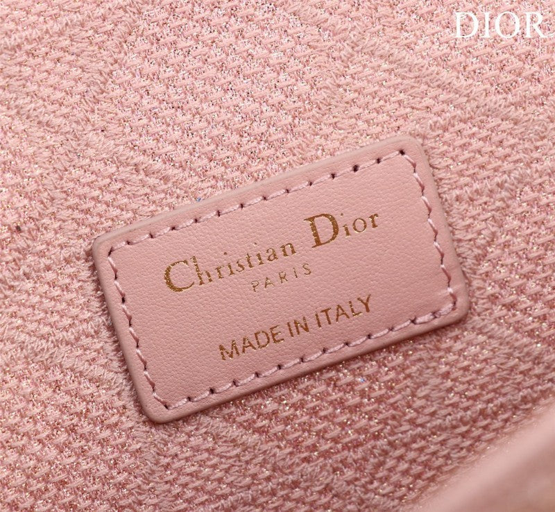 Glami Fashion - DIR Bags - 2011