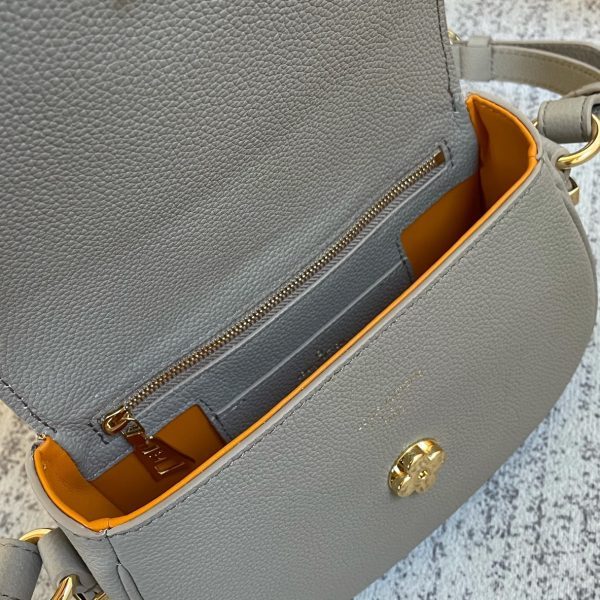 LOV2 Bags - Luxurious Bags  1048
