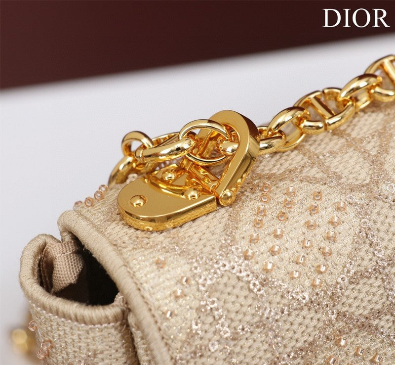 Glami Fashion - DIR Bags - 2016