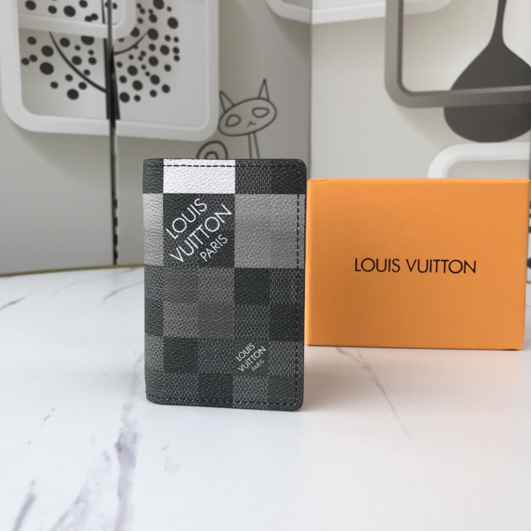 EN - New Arrival Wallet LUV 042