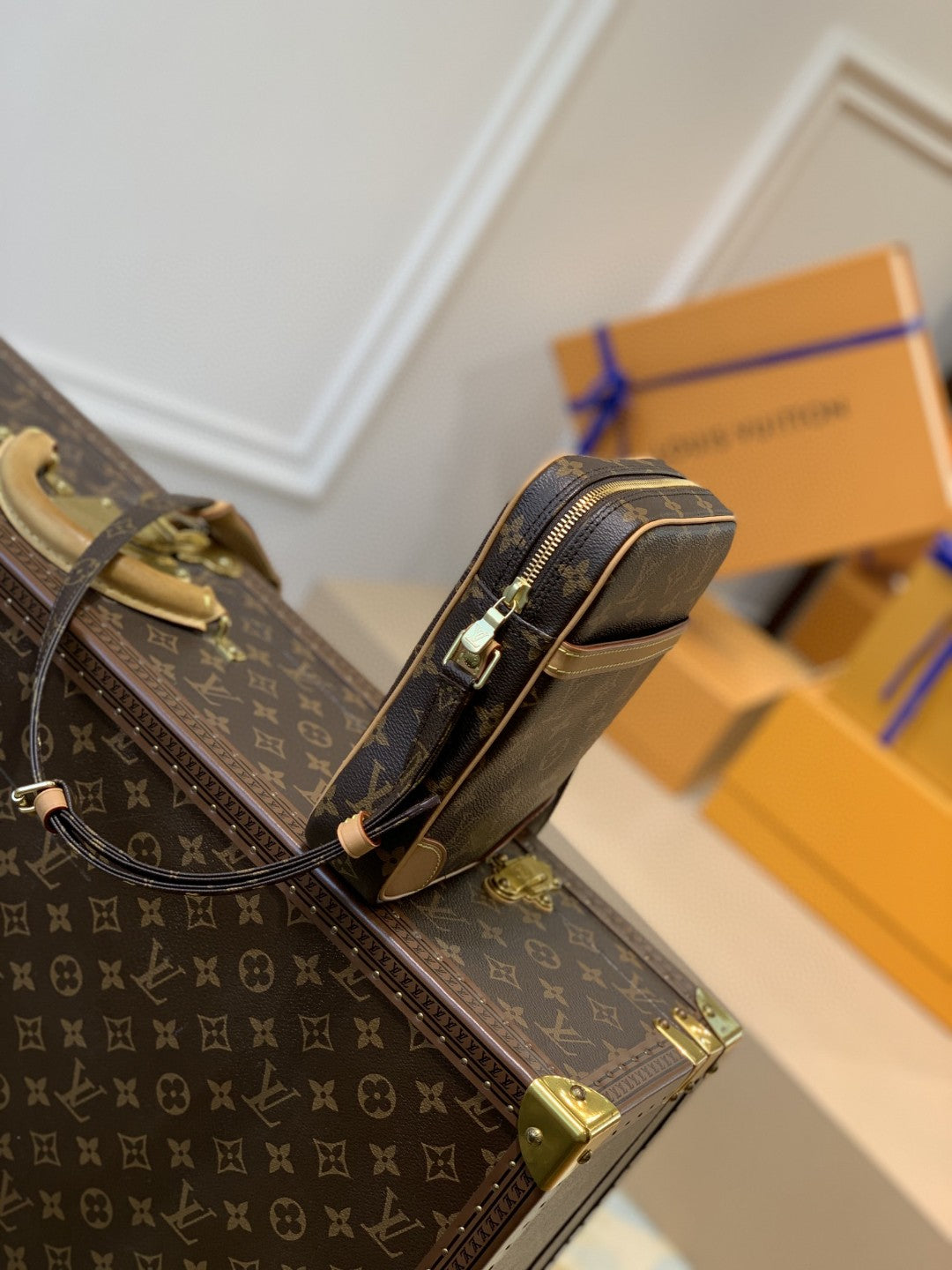 LV Danube Monogram Canvas For Women, WomenÃ¢â‚¬â„¢s Bags, Shoulder Bags 8.3in/21cm LV M45266