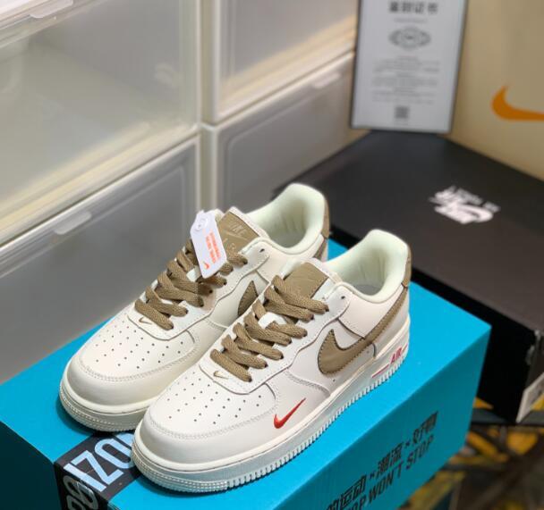 SAMC - NKE Shoes - 694