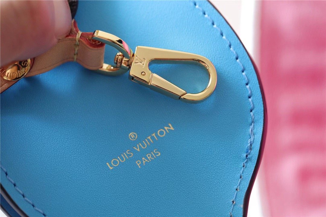 LV Twist MM Epi Pink For Women,  Shoulder And Crossbody Bags 7.5in/19cm LVÃ‚Â 