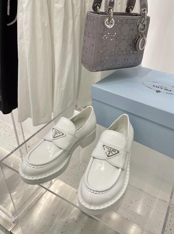 GlamyWomen Shoes - 672