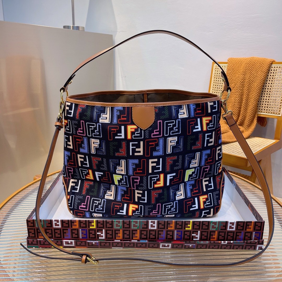 EN - New Arrival Bags FEI 194
