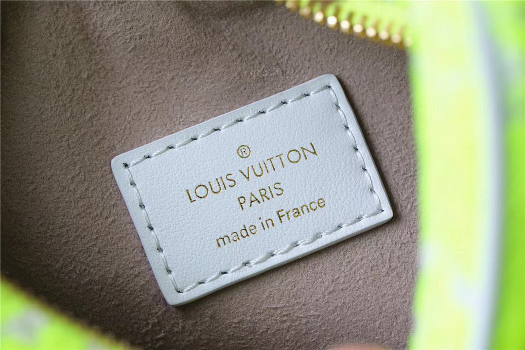 LV Loop Monogram Yellow For Women, WomenÃ¢â‚¬â„¢s Handbags, Shoulder Bags And Crossbody Bags 9.1in/23cm LV M81484