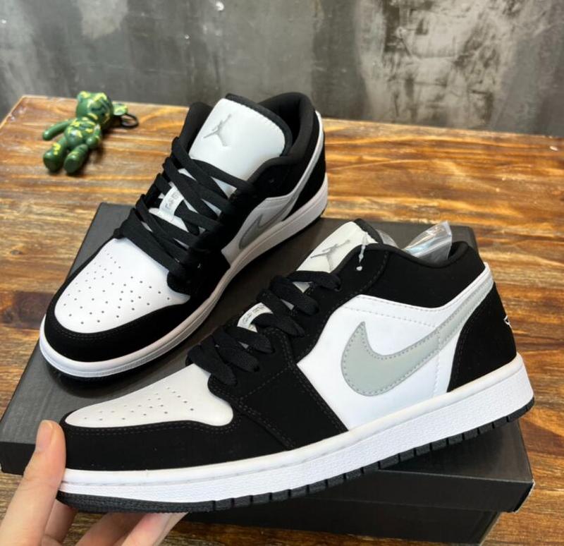 SAMC - NKE Shoes - 885