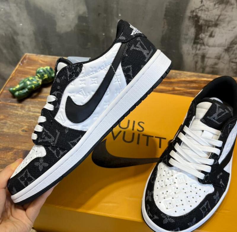 SAMC - NKE Shoes - 531