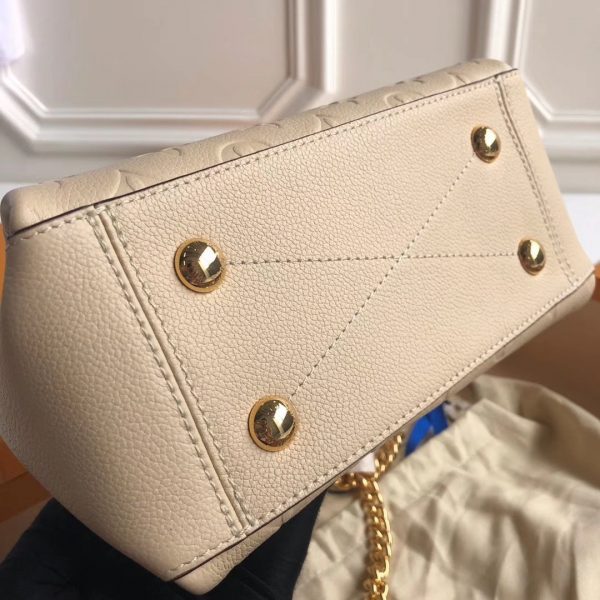 LOV2 Bags - Luxurious Bags  1079