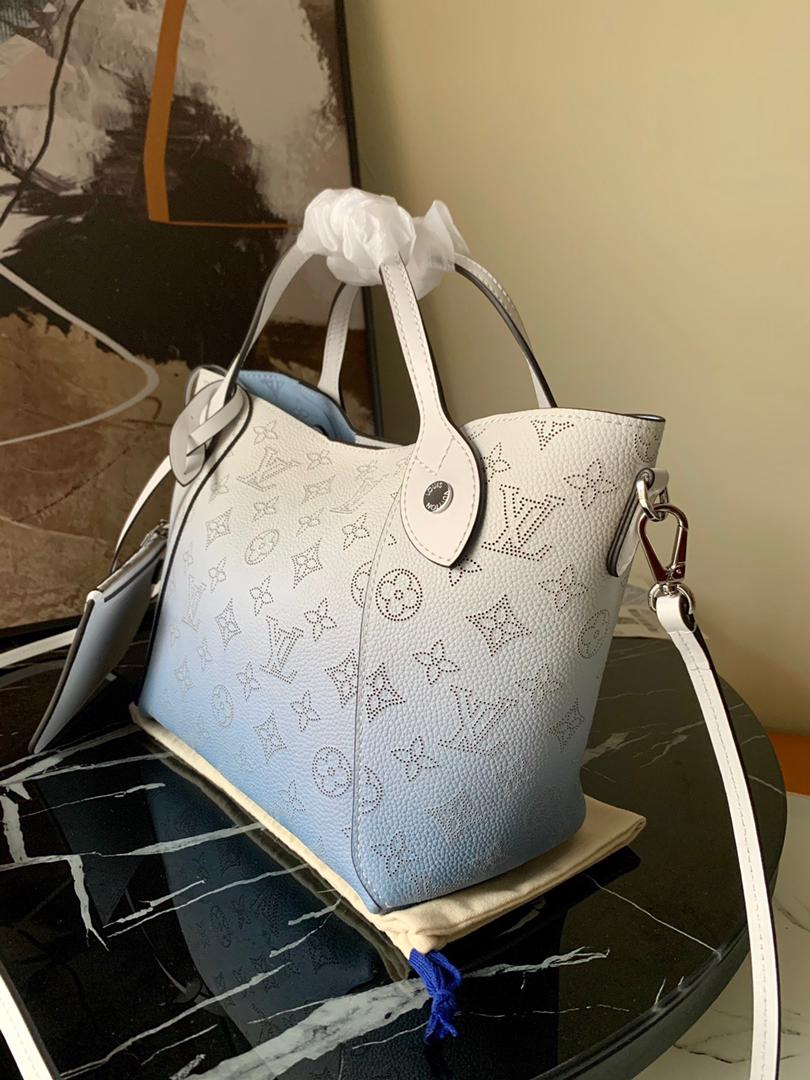 LV Hina PM GraGLAMIent Blue For Women, WomenÃ¢â‚¬â„¢s Handbags, Shoulder And Crossbody Bags 9in/23cm LV