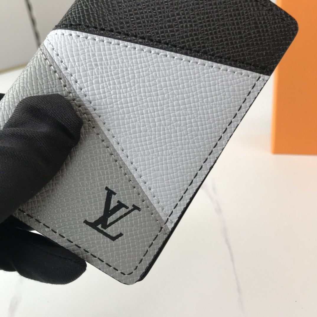 EN - New Arrival Wallet LUV 013