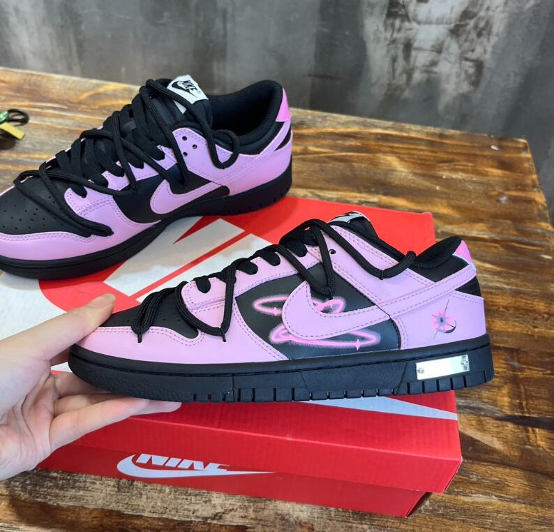 SAMC - NKE Shoes - 329