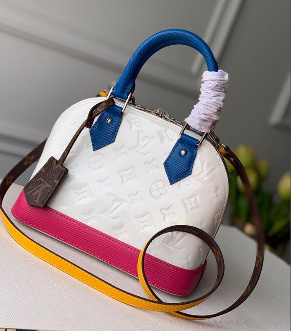 SAMC - LOV Bags - 3158