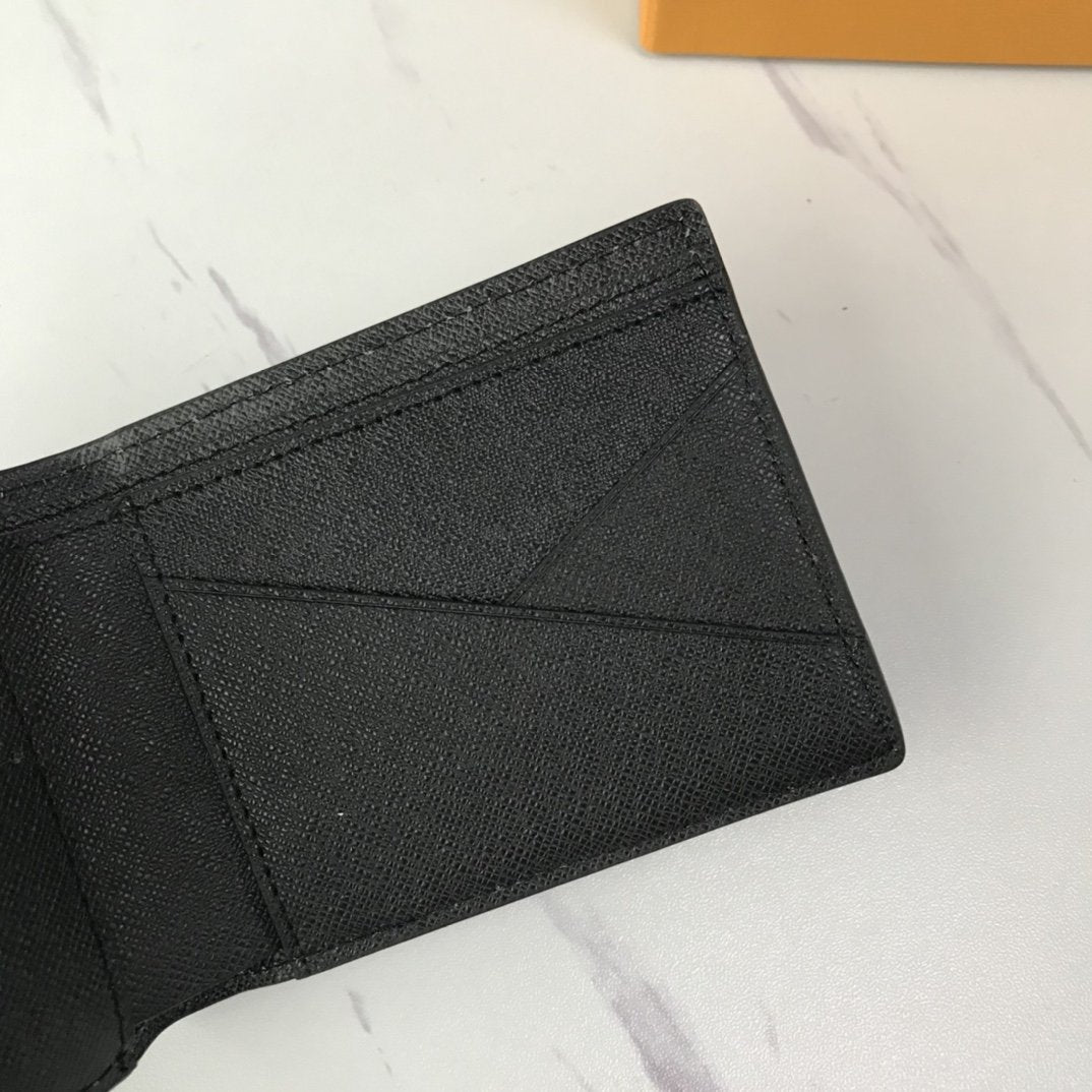 EN - New Arrival Wallet LUV 077