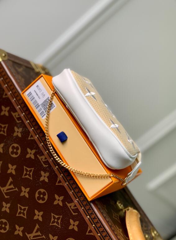 SAMC - LOV Bags - 1049