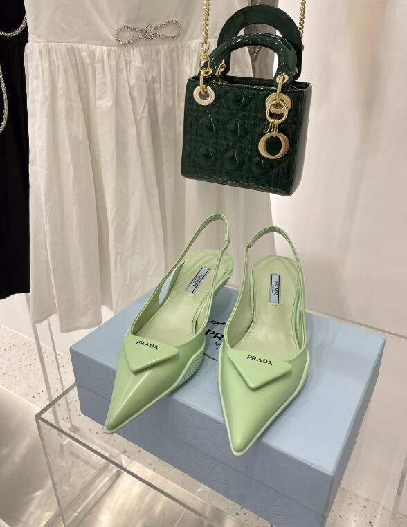 GlamyWomen Shoes - 687