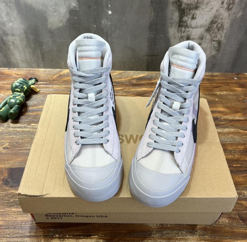 SAMC - NKE Shoes - 305