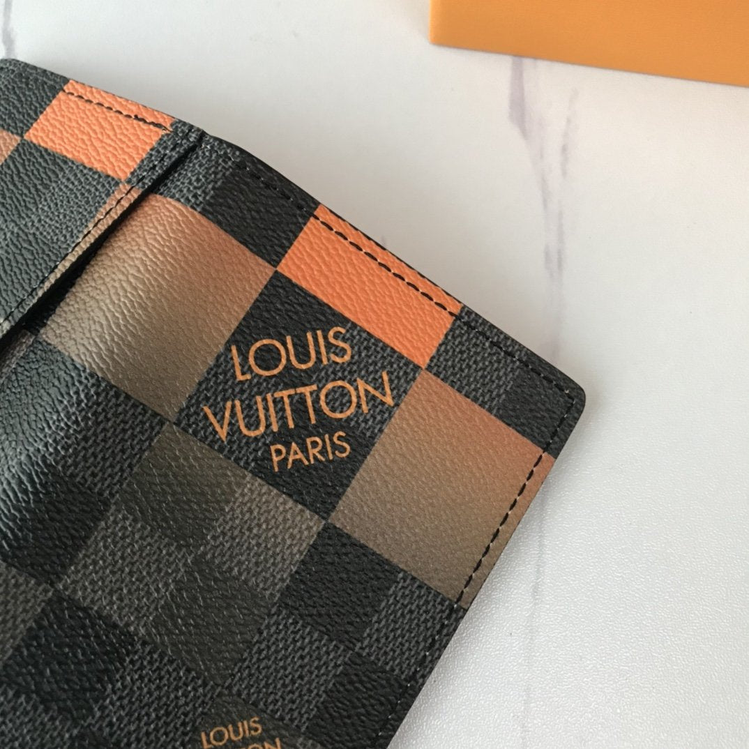 EN - New Arrival Wallet LUV 041