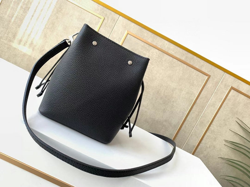 LOV2 Bags - Luxurious Bags  2584