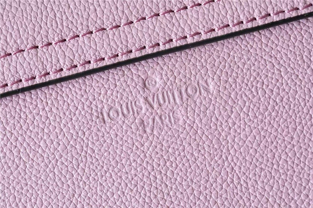 LV Lockme Tender Pink For Women, WomenÃ¢â‚¬â„¢s Handbags, Shoulder And Crossbody Bags 7.5in/19cm LVÃ‚Â 