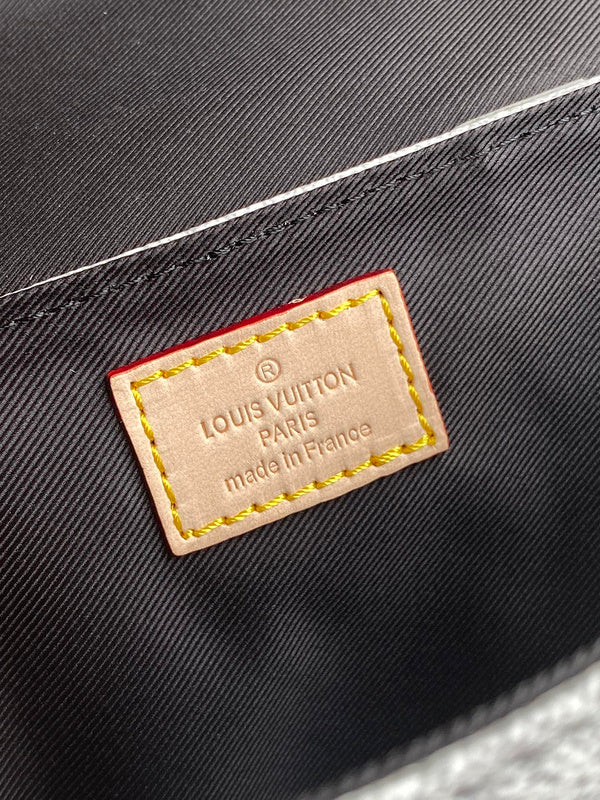 LOV2 Bags - Luxurious Bags  1176
