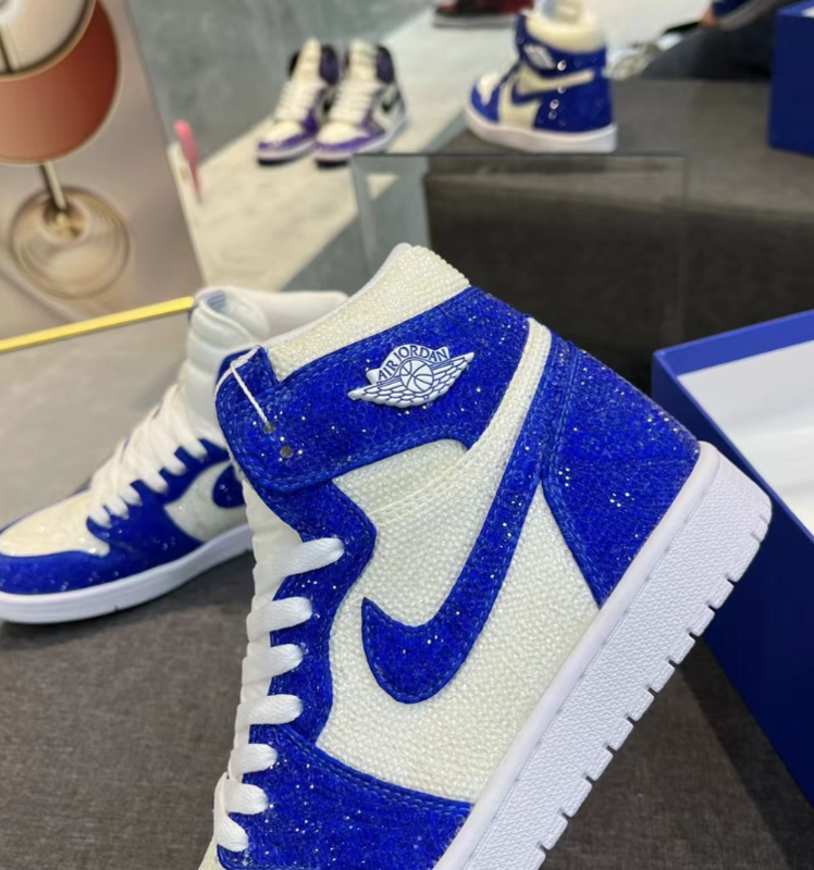 SAMC - NKE Shoes - 621