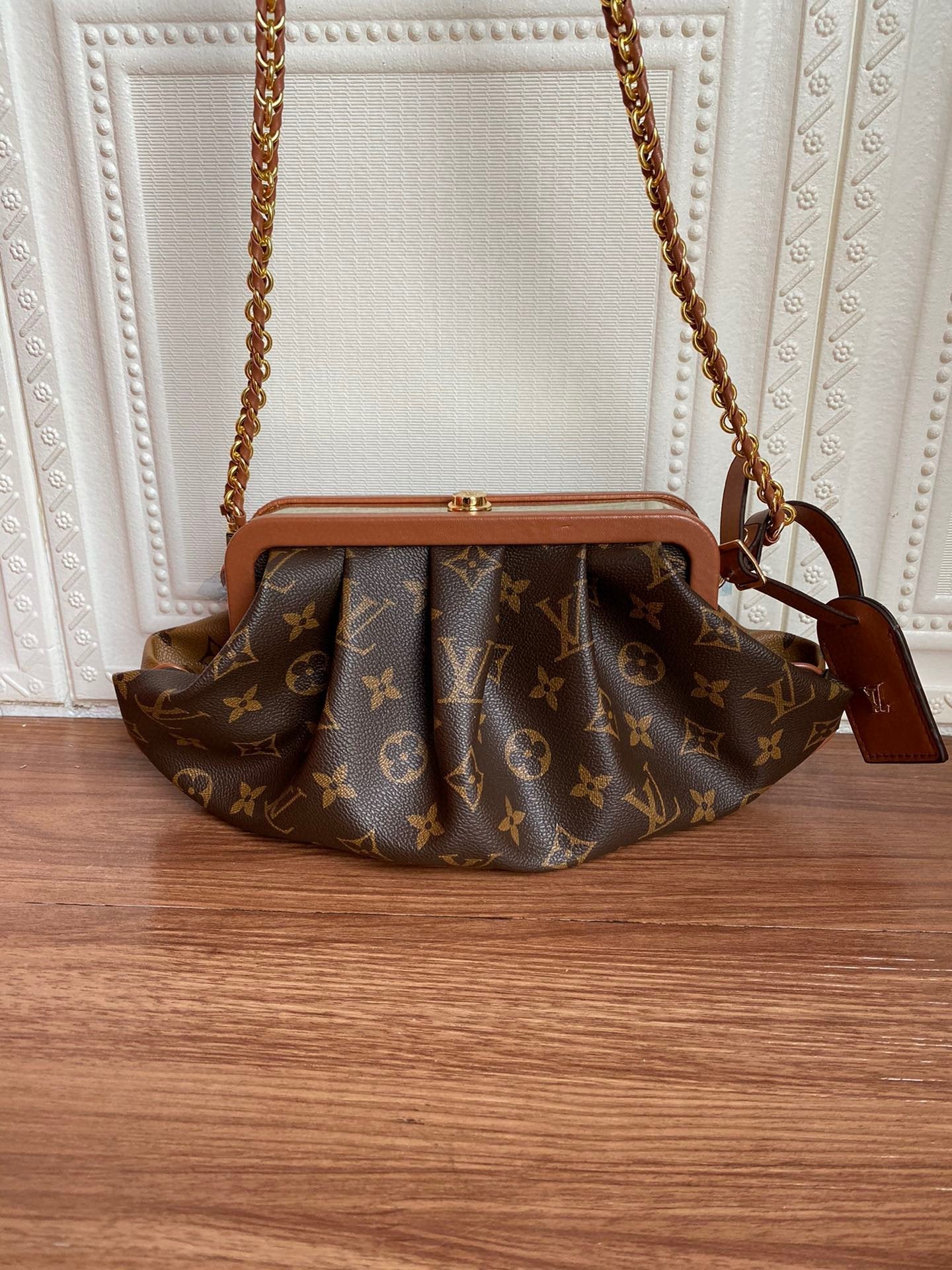 EN - New Arrival Bags LUV 052
