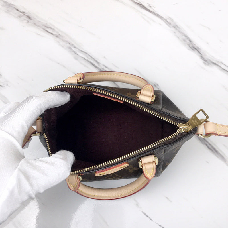 LOV2 Bags - Luxurious Bags  1089