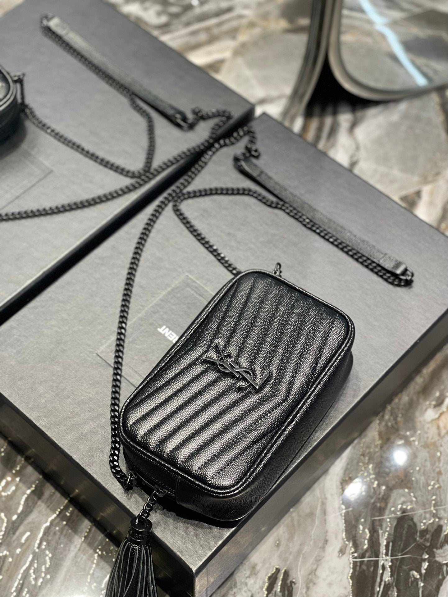 GLAMI Lou Mini Bag Black In Quilted Grain De Poudre With Metal Toned Hardware For Women 7.4in/19cm YSl 6125791GF081000