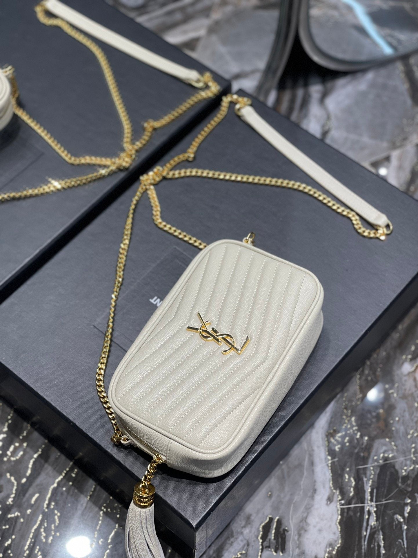 GLAMI Lou Mini Bag White In Quilted Grain De Poudre With Gold Hardware For Women 7.4in/19cm YSl 6125791GF019207