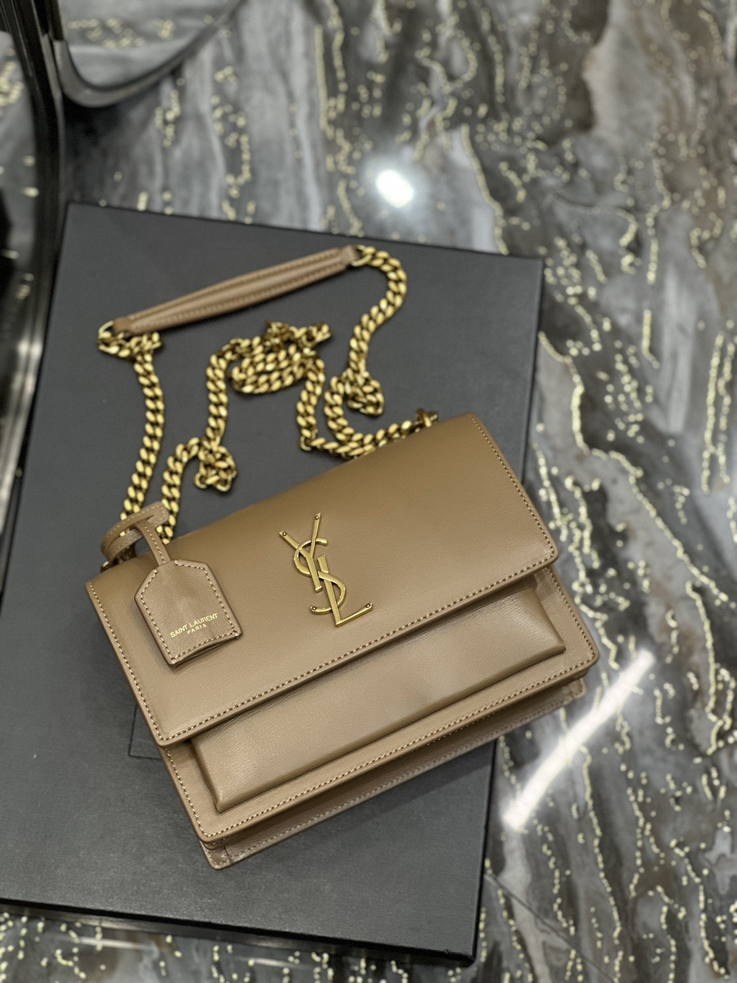 GLAMI Sunset MeGLAMIum Chain Bag For Women 8.6in/22cm Dark Beige YSL 442906D420W2721