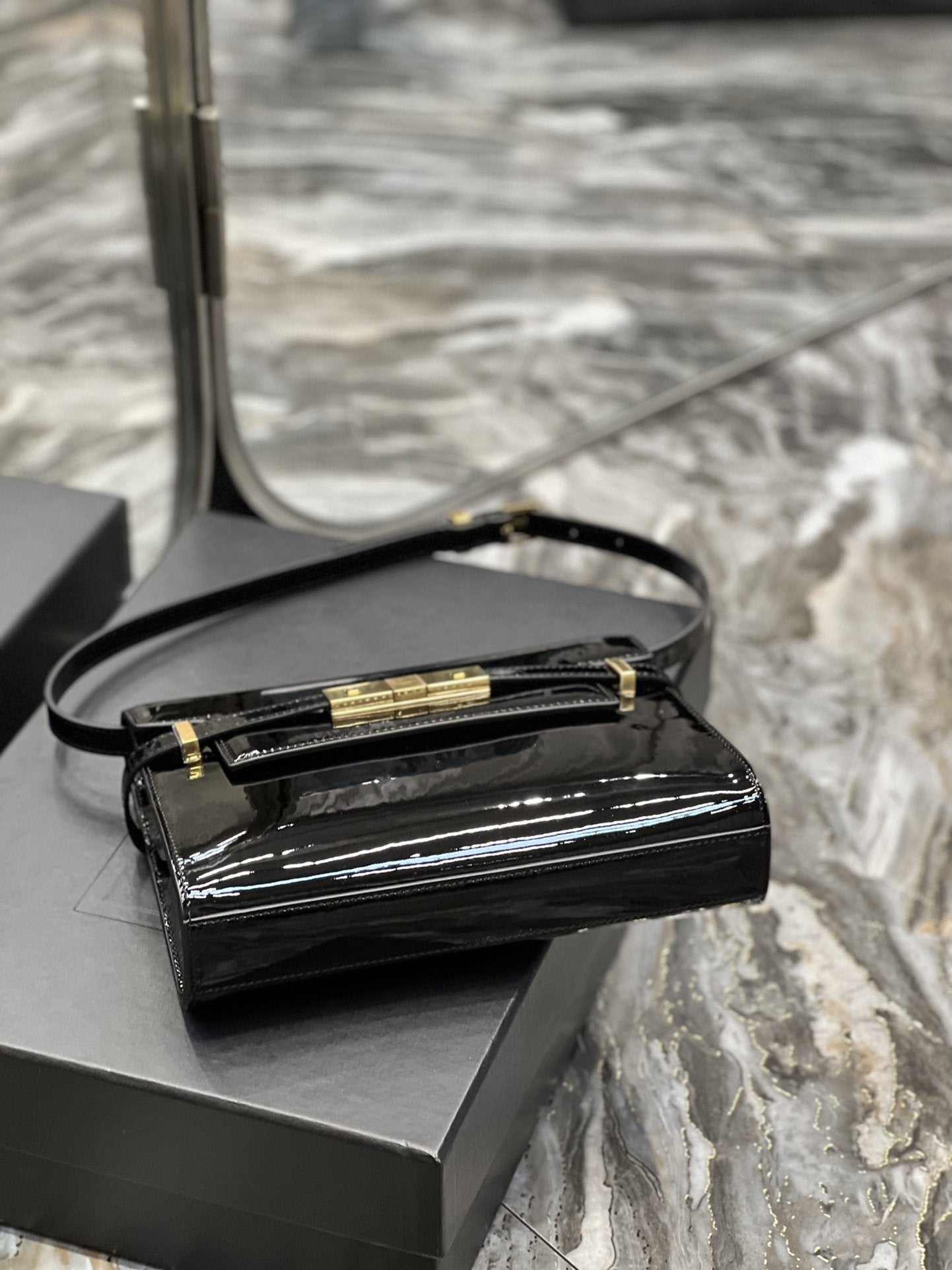 GLAMI Manhattan Small Shoulder Bag Black For Women 9.4in/24cm YSL 675626B870J1000