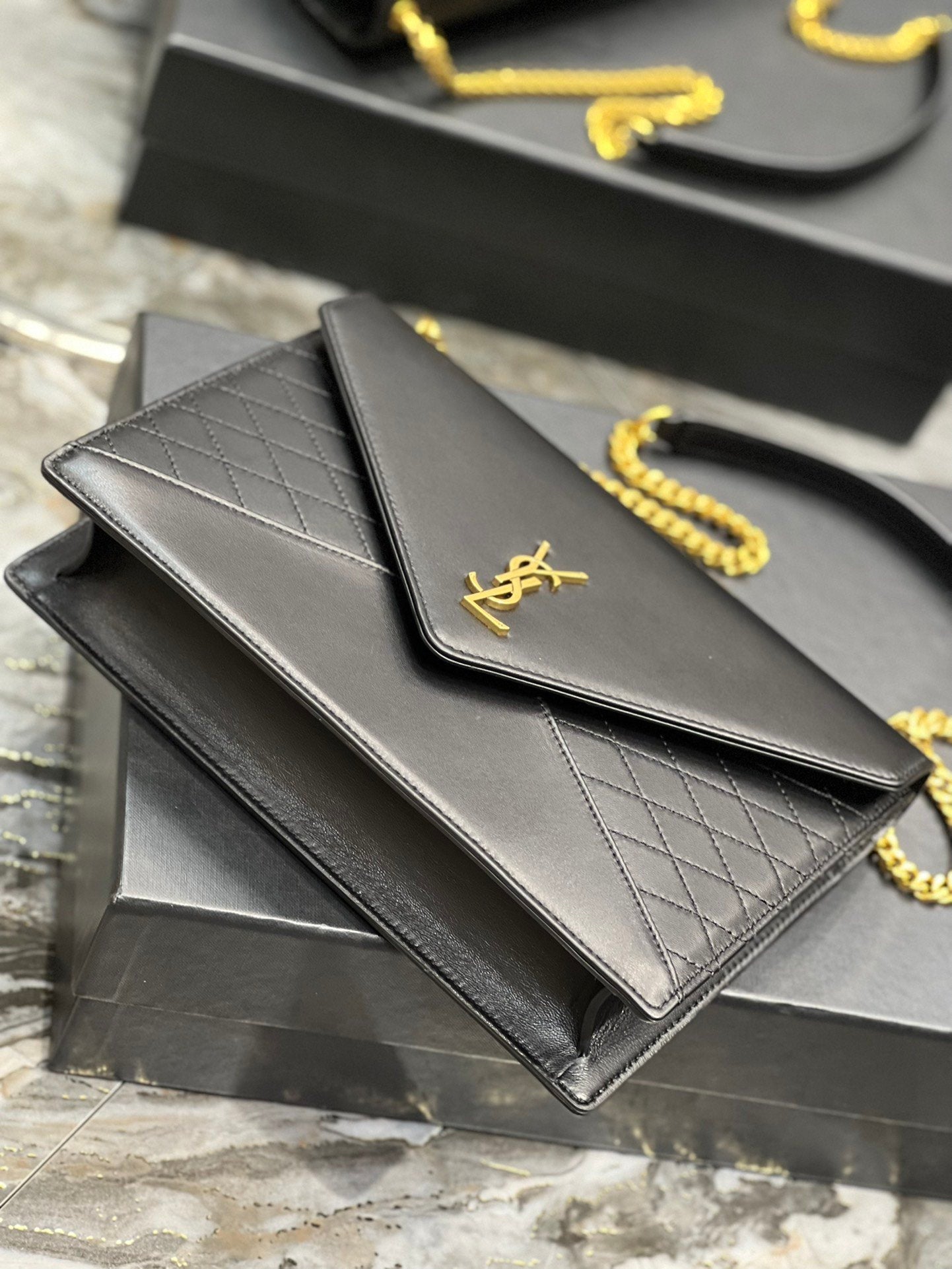 GLAMI Gaby Chain Bag Black With Gold Hardware For Women 10.4in/27cm YSL 6688641EL071000