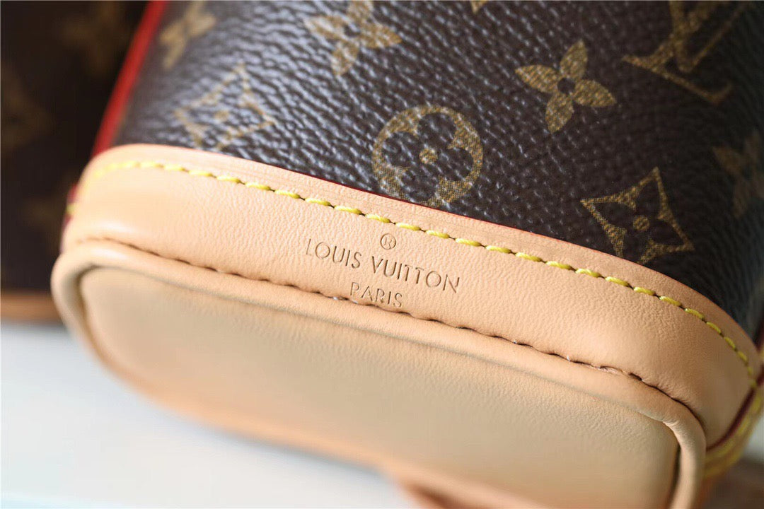 LV Trio Mini Icones Monogram Canvas For Women, WomenÃ¢â‚¬â„¢s Handbags, Shoulder Bags And Crossbody Bags 43.3in/110cm LV M81081