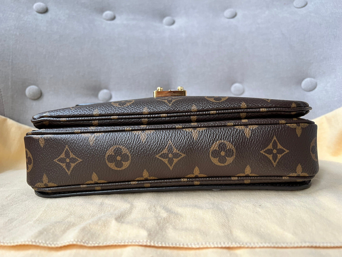 Louis Vuitton Pochette Metis Monogram (RRP £1,970)
