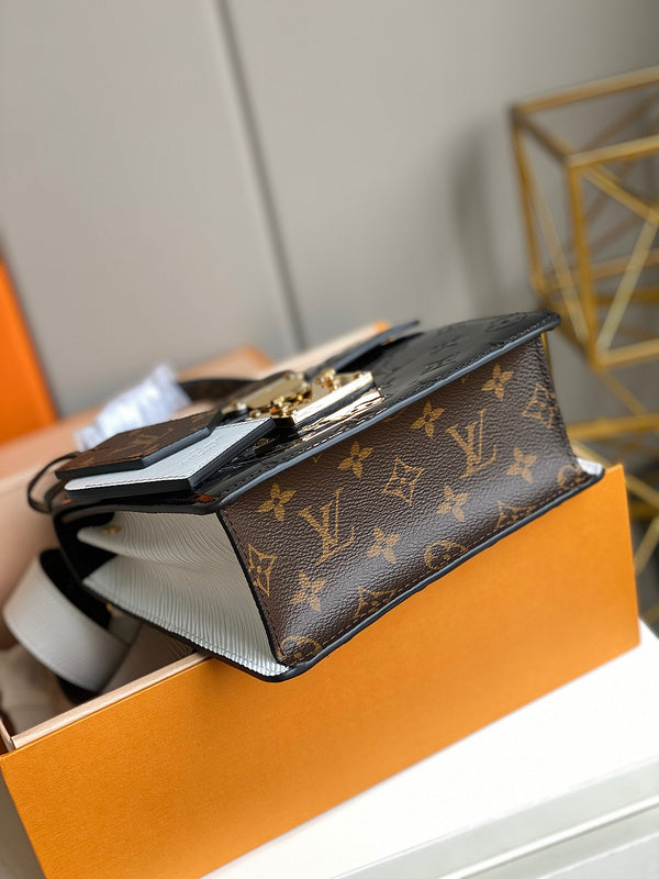 LOV2 Bags - Luxurious Bags  1314