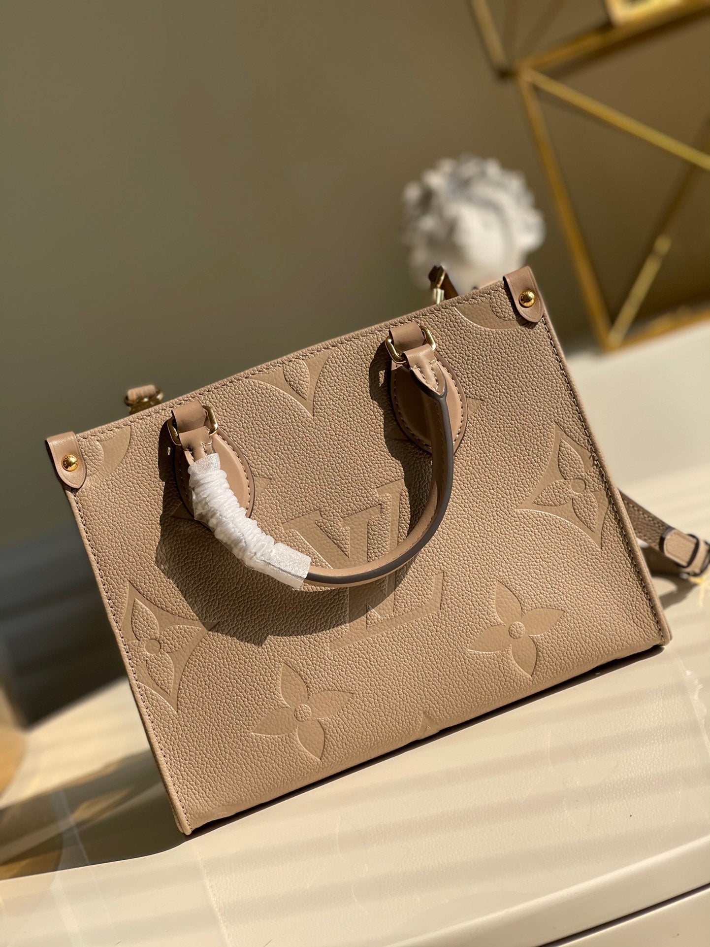 LV OnTheGo PM Tote Bag Monogram Empreinte Beige For Women, WomenÃ¢â‚¬â„¢s Handbags, Shoulder And Crossbody Bags 9.8in/25cm LV