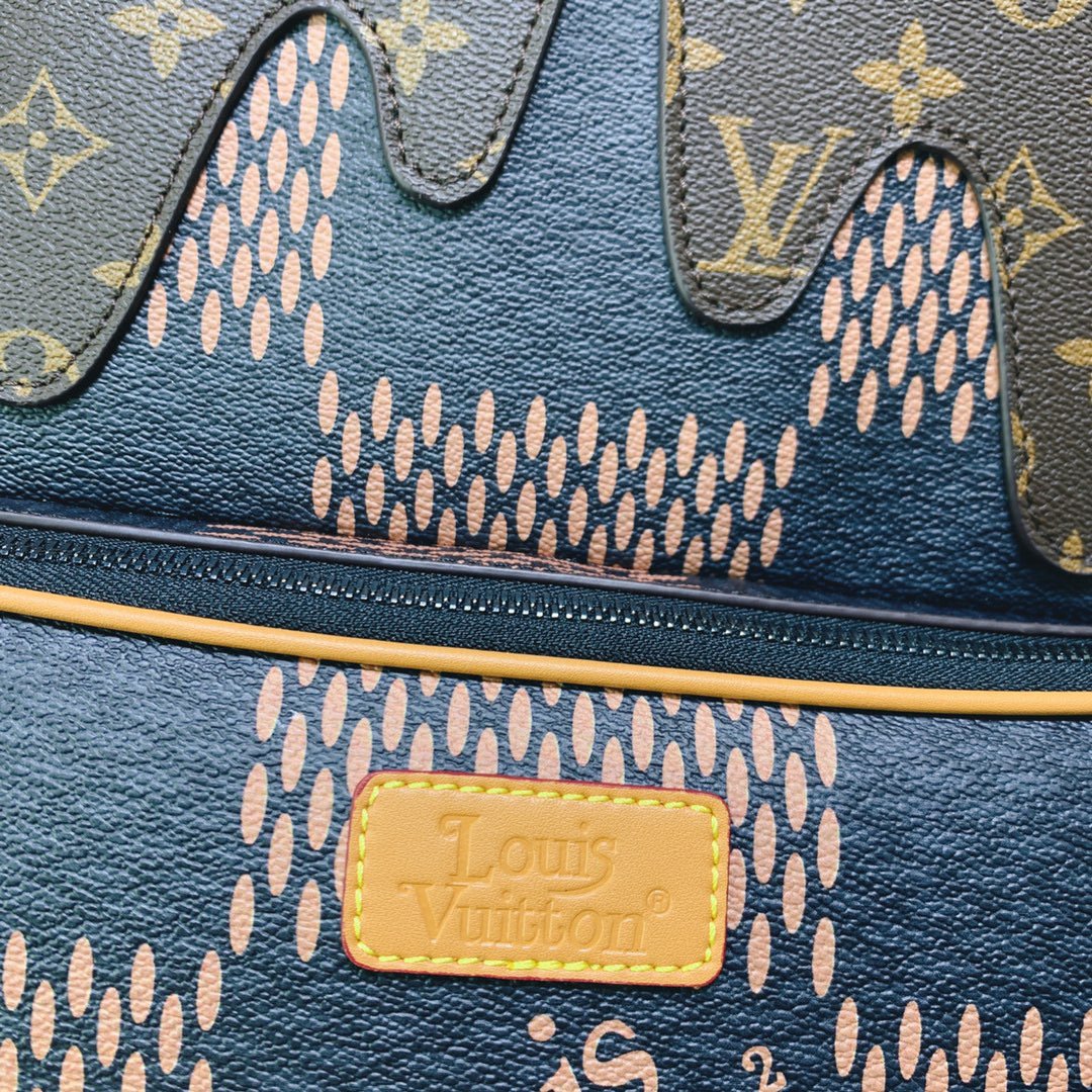 EN - New Arrival Bags LUV 056
