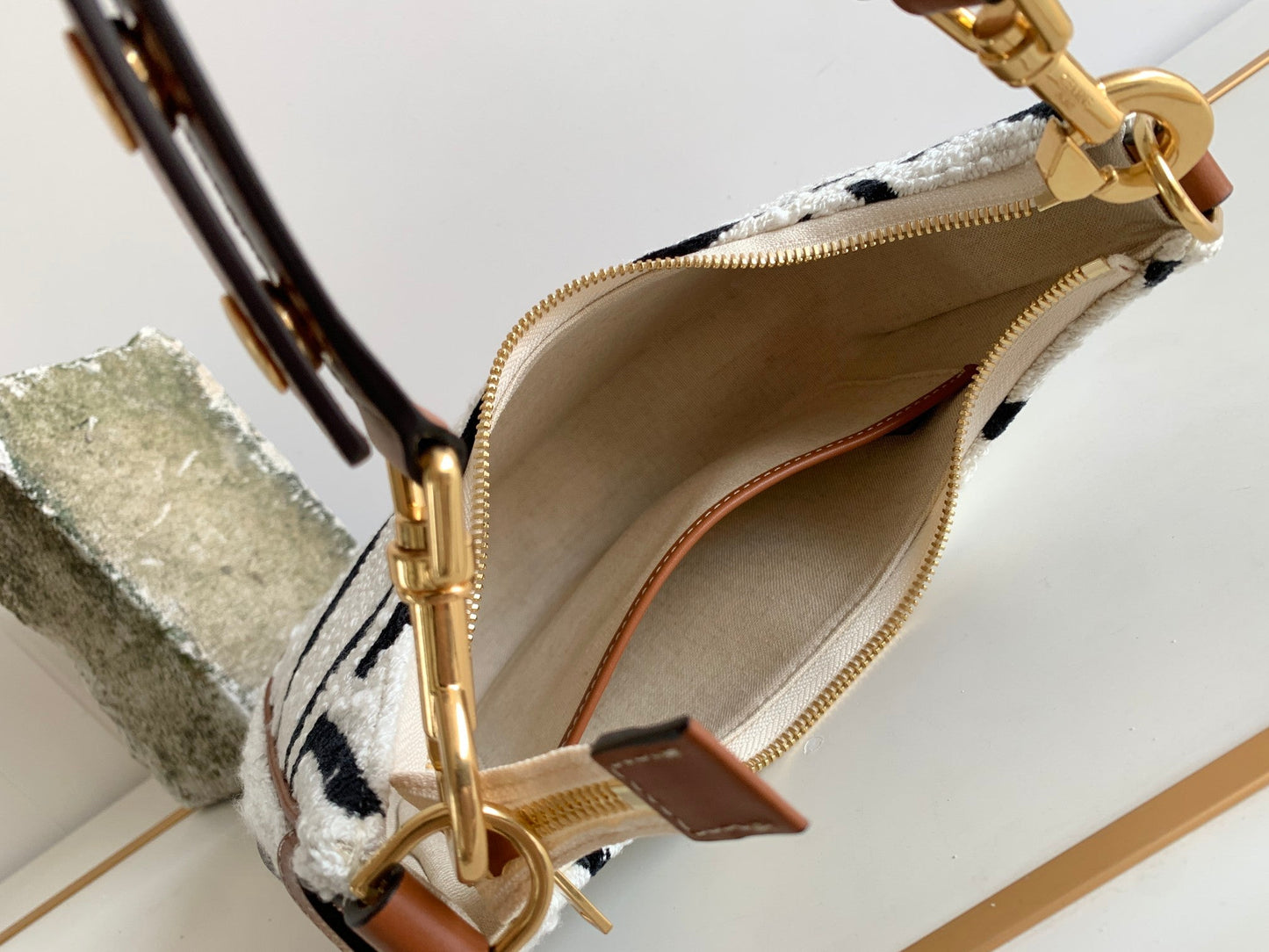 GLAMI MeGLAMIum Ava Strap Bag In Textile With GLAMI All-Over White / Black For Women 9in/23cm 196922EFU.01WB