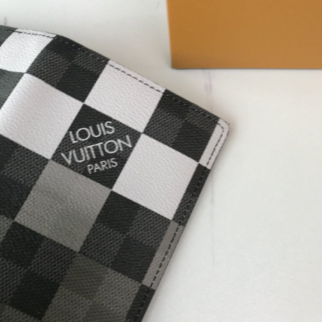 EN - New Arrival Wallet LUV 051