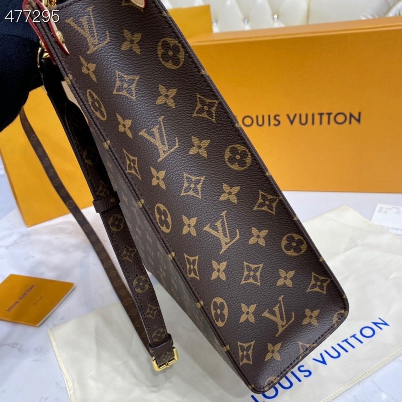 LV Sac Plat PM Monogram Canvas For Women, WomenÃ¢â‚¬â„¢s Handbags, Shoulder And Crossbody Bags 11.8in/30cm LV M45848