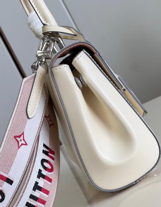 SAMC - LOV Bags - 1139