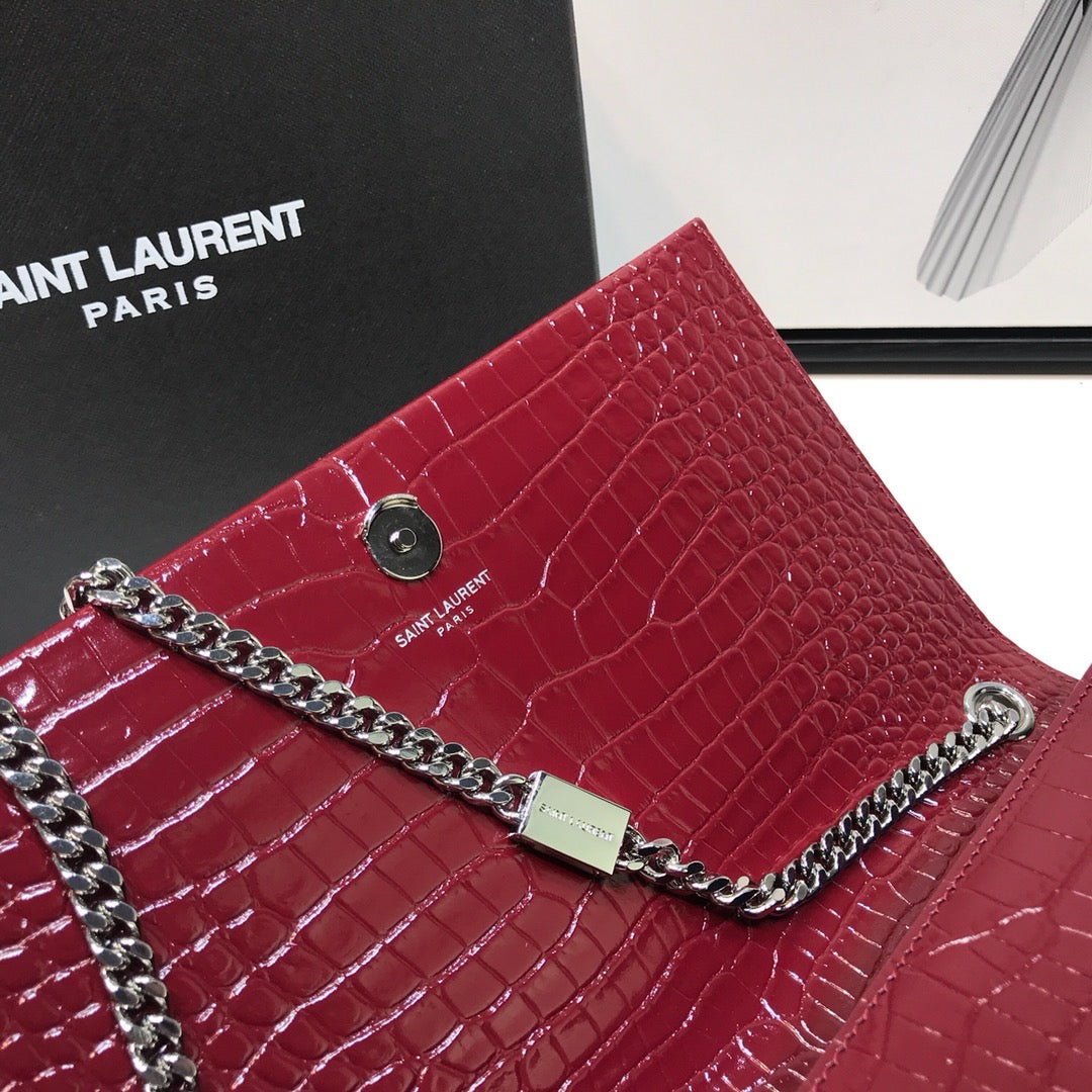 GLAMI Kate MeGLAMIum Chain Bag With Tassel In Shiny-Embossed Burgundy For Women 9.4in/24cmÃ‚Â 