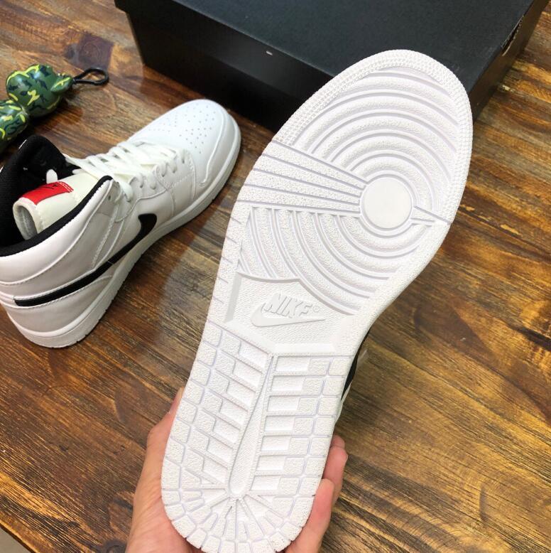 SAMC - NKE Shoes - 1846
